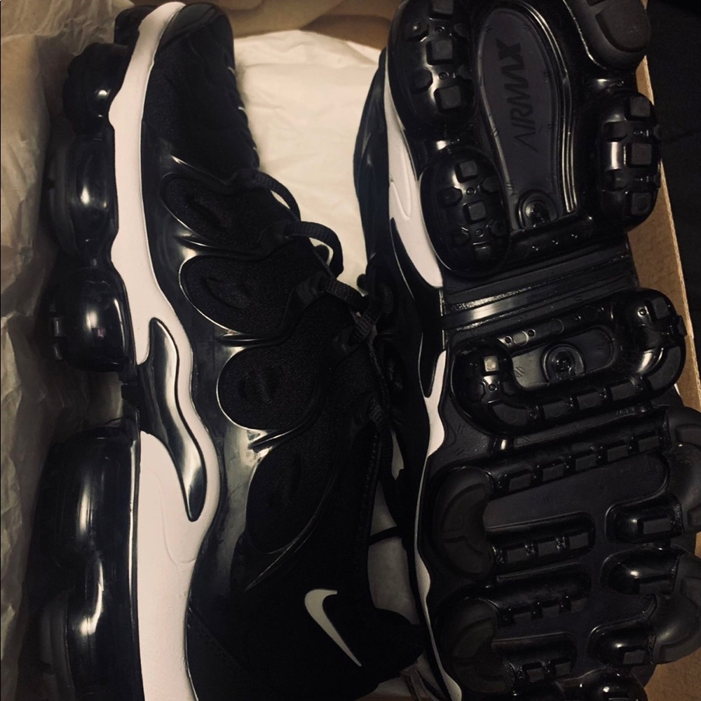 Nike vapor max.
